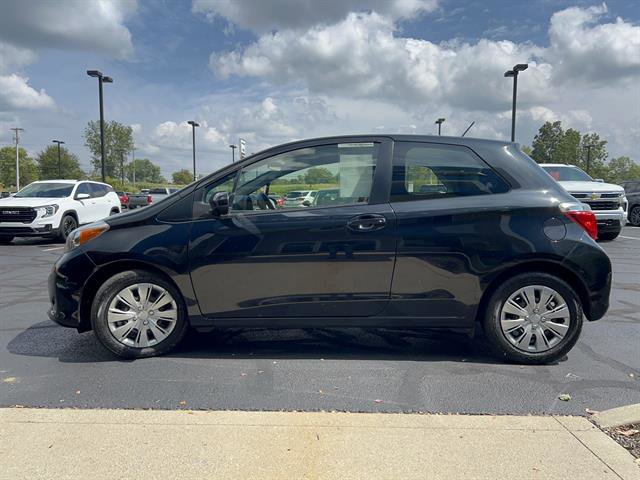 2013 Toyota Yaris L photo 4