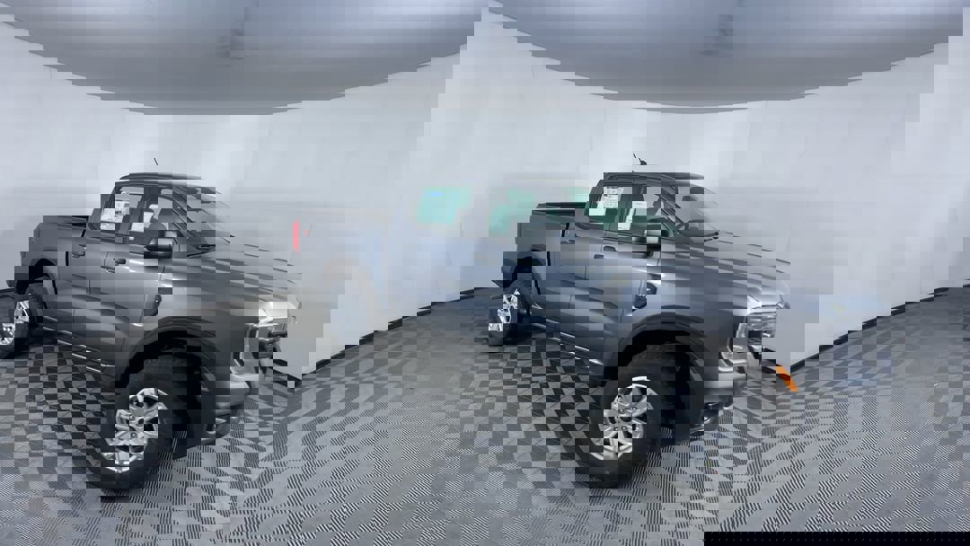 2025 Ford Ranger XL photo 2
