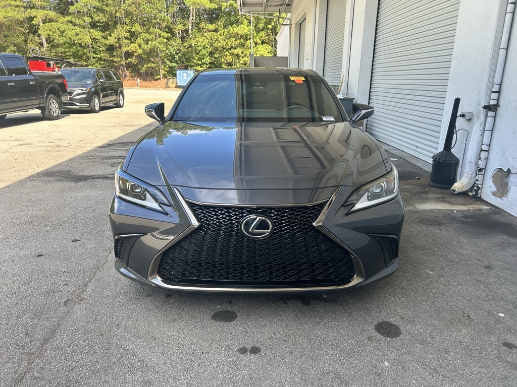 2022 Lexus ES 350 F SPORT photo 2