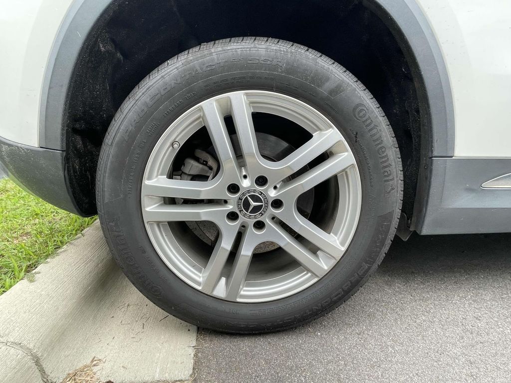 2021 Mercedes Benz GLA 250 photo 4
