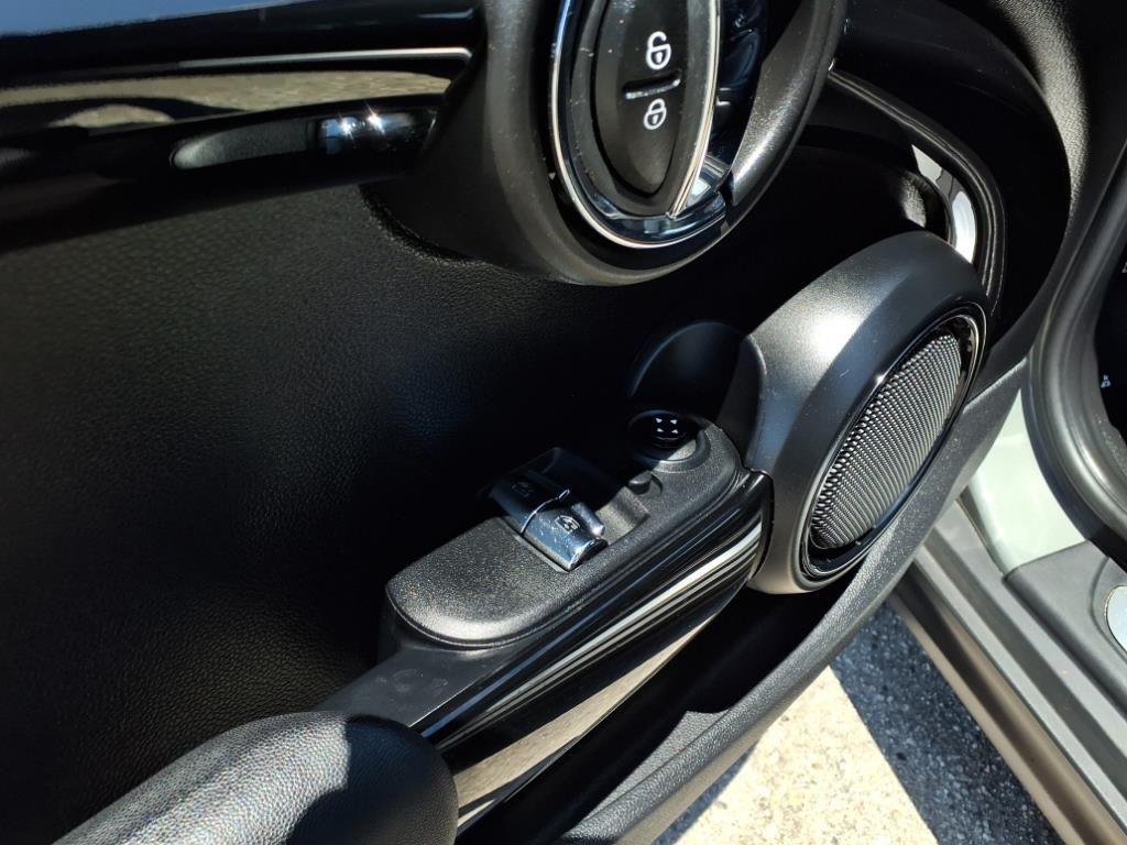 2019 Mini Cooper Hardtop 2 Door photo 16