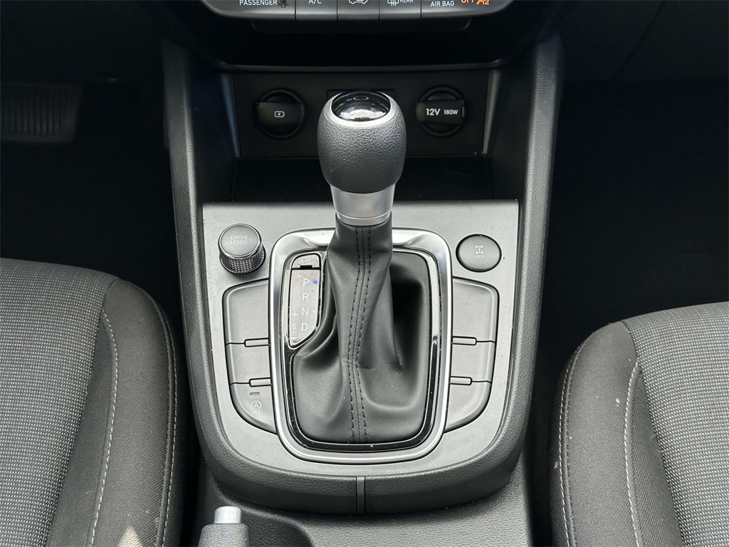 2022 Hyundai Kona SEL photo 21