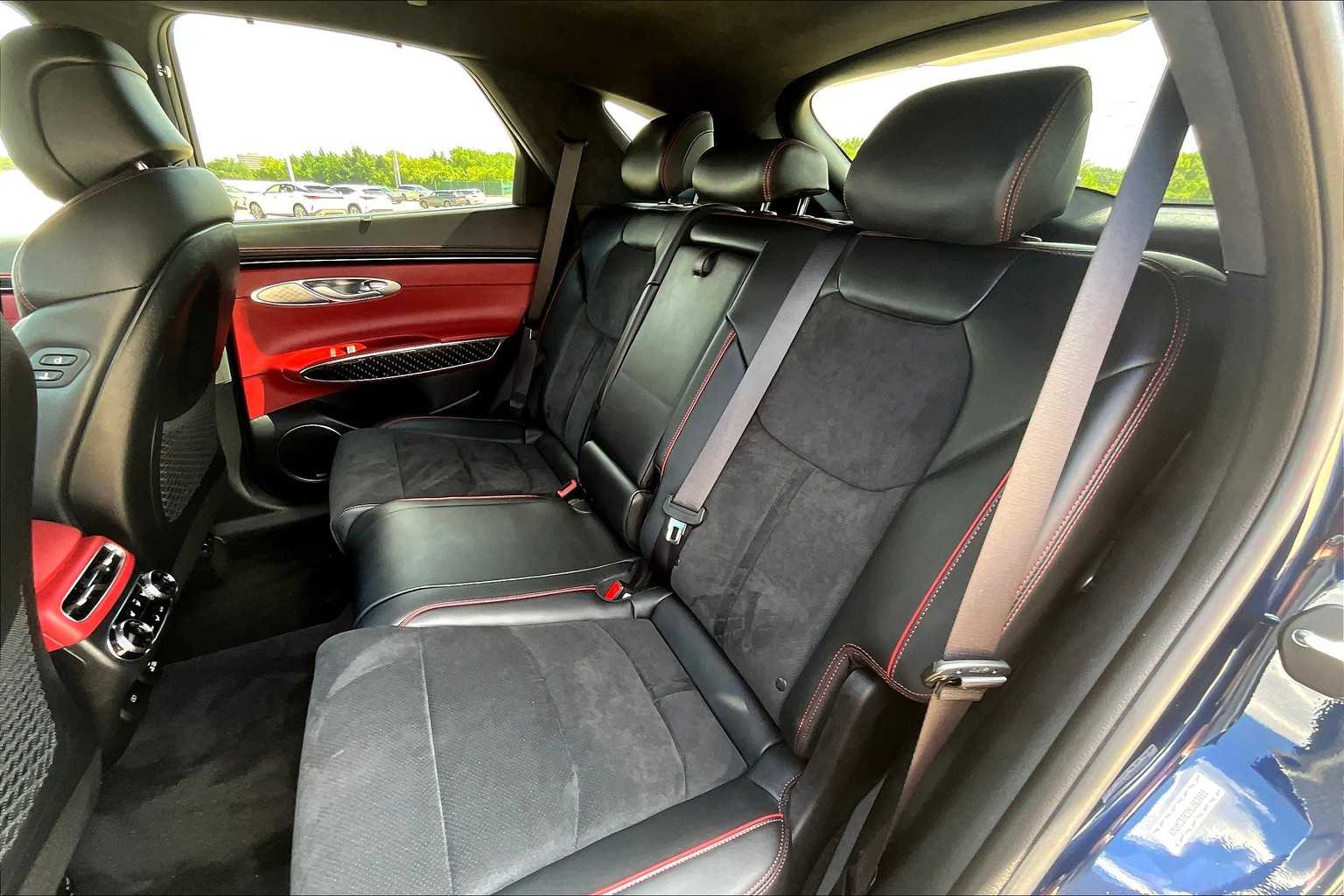 2022 Genesis GV70 3.5T Sport photo 19