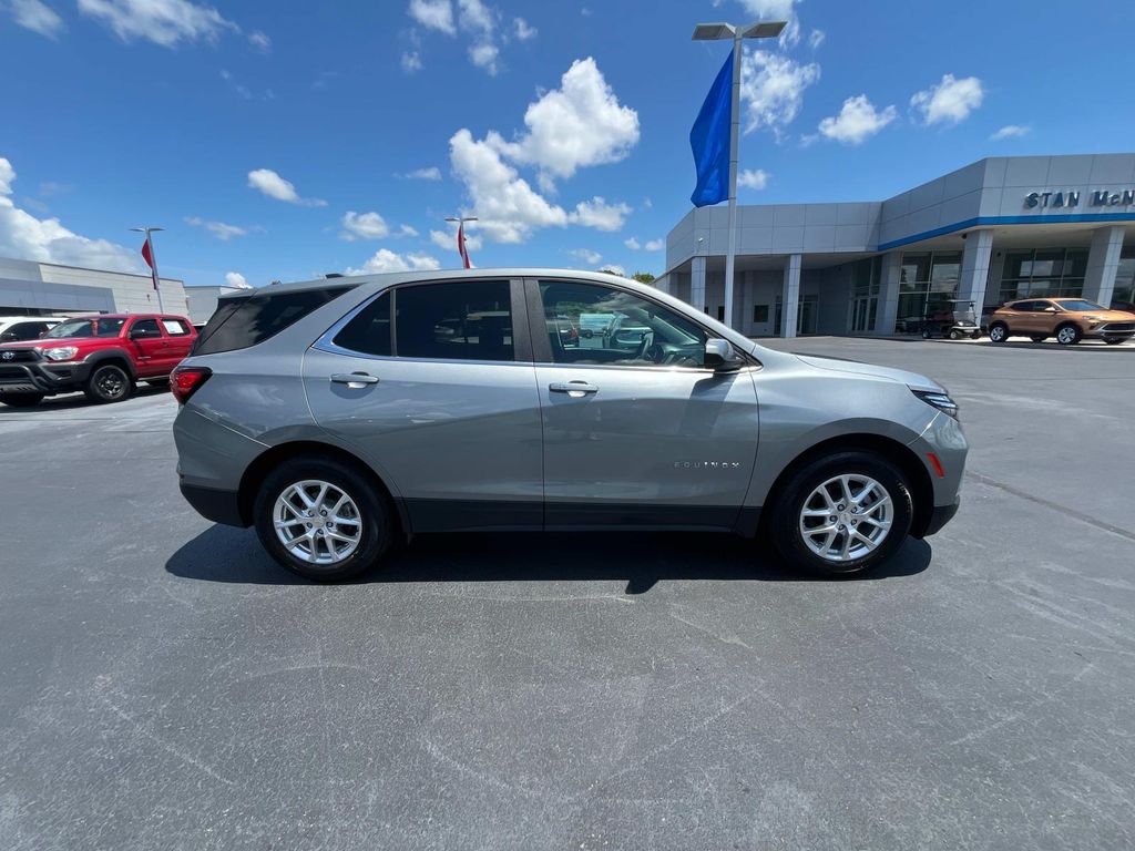 2023 Chevrolet Equinox LT photo 8