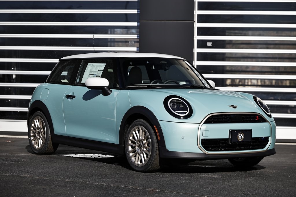 2026 MINI Hardtop 2 Door S's photo