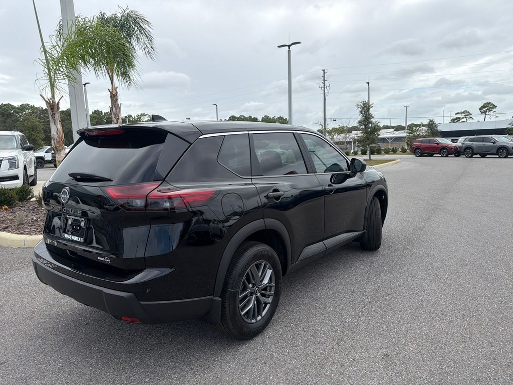2026 Nissan Rogue S photo 2