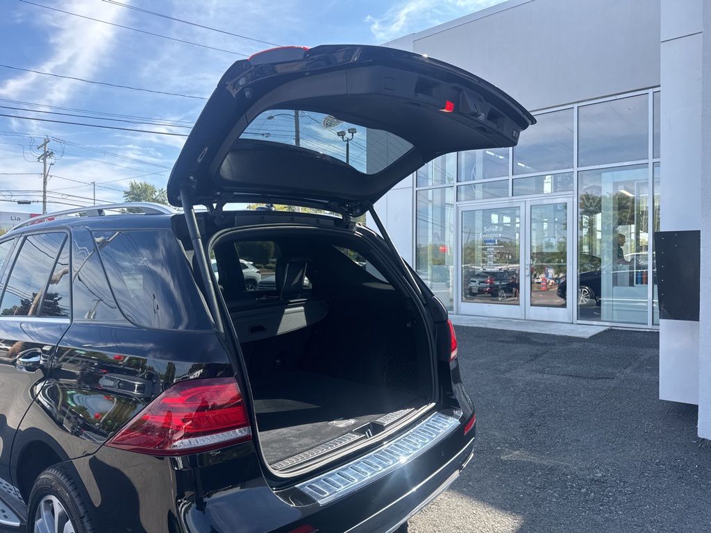 2019 Mercedes Benz GLE 400 4MATIC photo 12