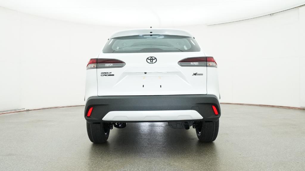 2026 Toyota Corolla Cross L photo 15