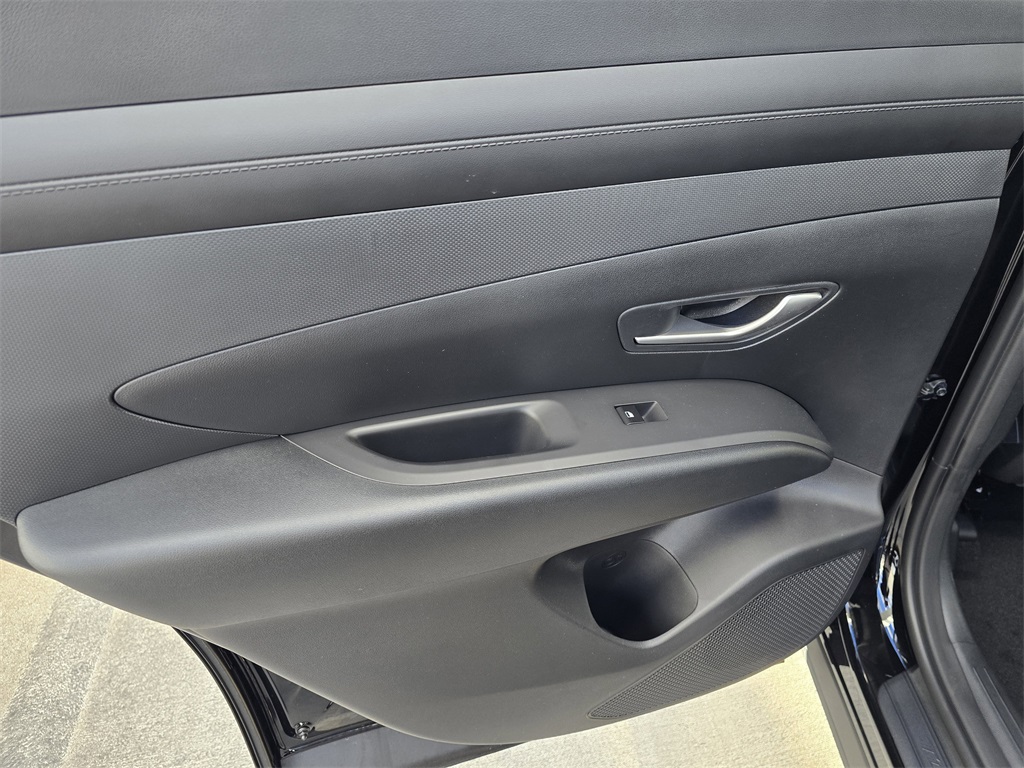 2025 Hyundai Tucson Hybrid Blue photo 11