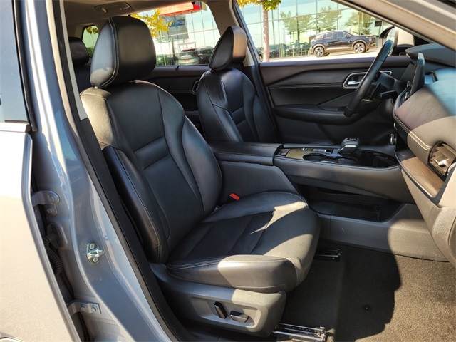 2021 Nissan Rogue SL photo 16