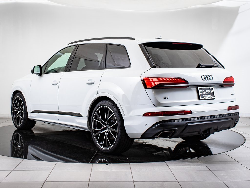 2025 Audi Q7 55 Prestige photo 2