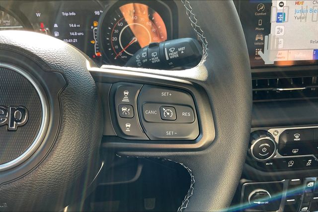 2025 Jeep Wrangler Rubicon photo 17
