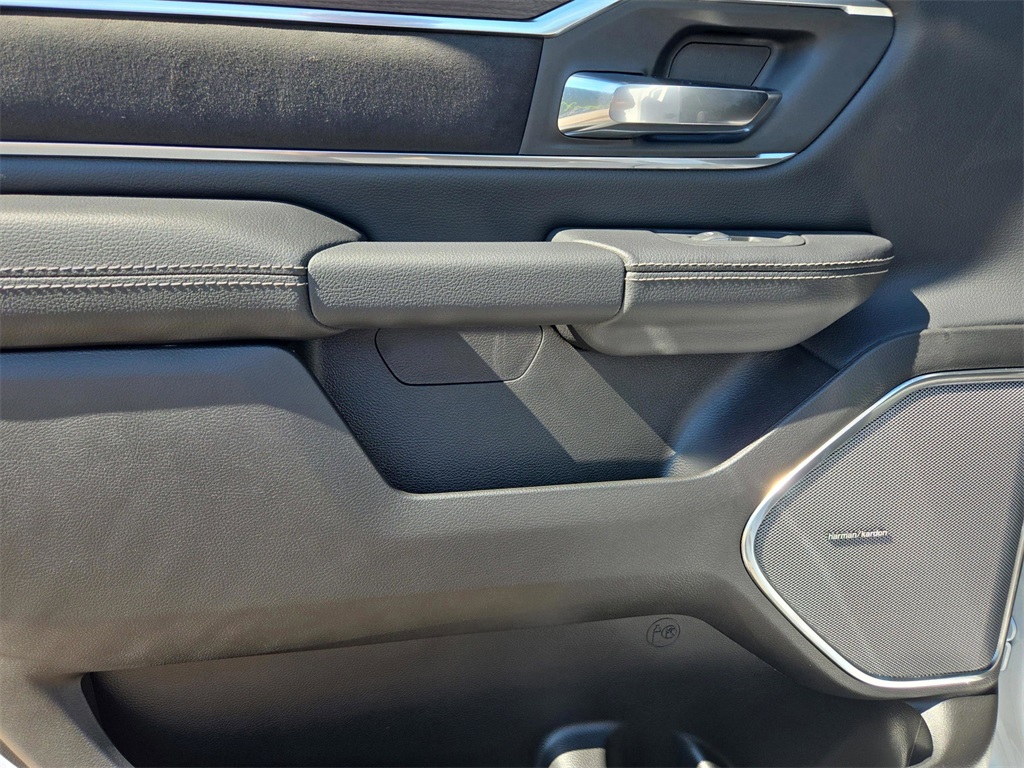 2026 Ram 1500 Laramie photo 22