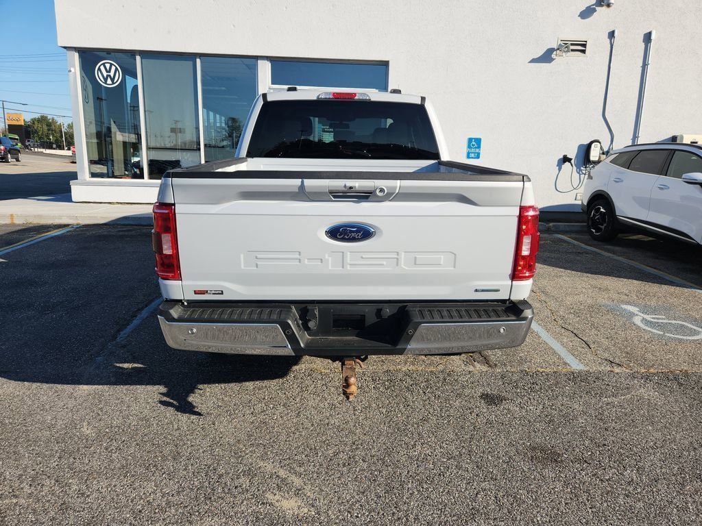 2021 Ford F-150 XLT photo 2