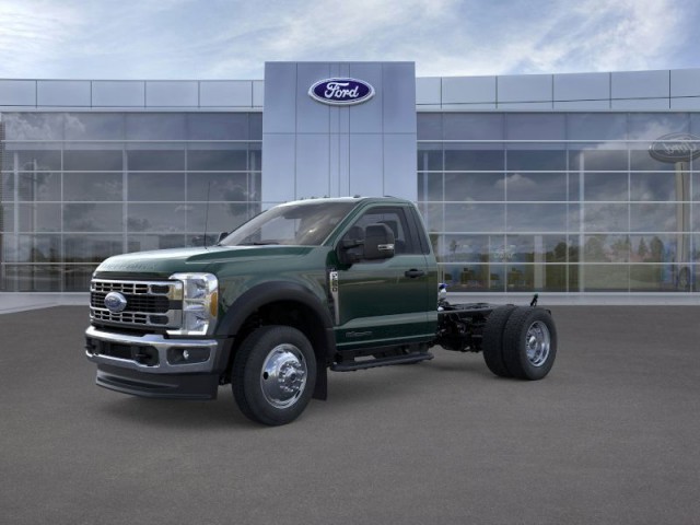 2025 Ford Super Duty F-550 DRW XL