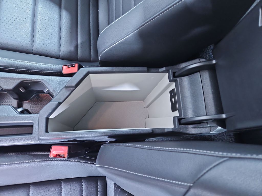 2021 Volkswagen Jetta SEL photo 22
