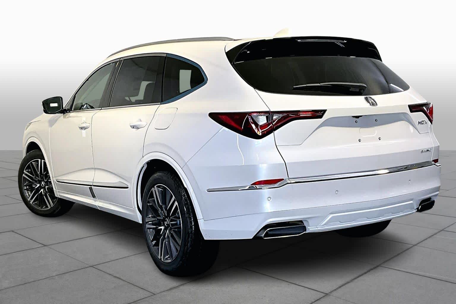 2026 Acura MDX SH-AWD Advance photo 4