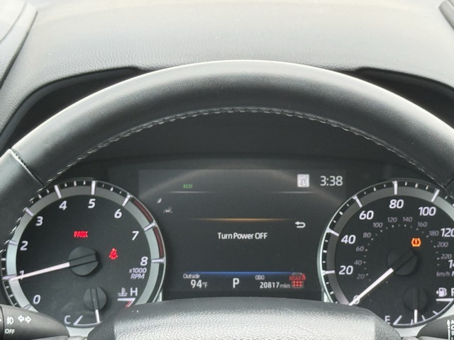 2024 Toyota Highlander LE photo 26