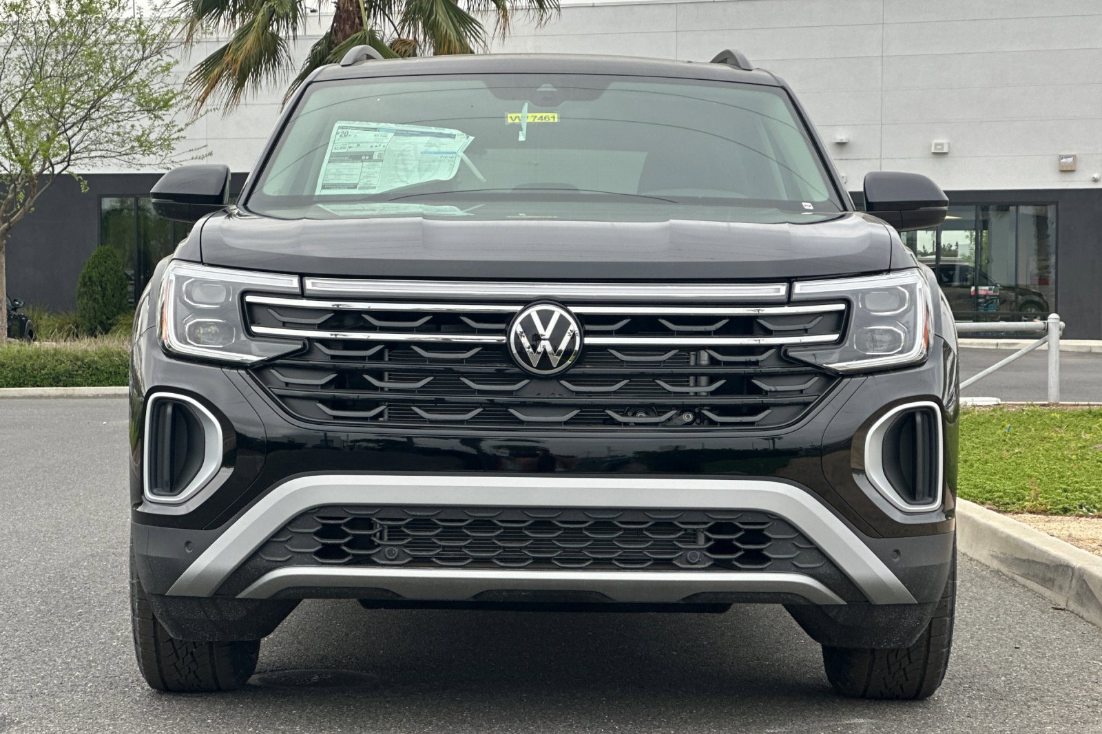 2025 Volkswagen Atlas Peak Edition SE photo 6