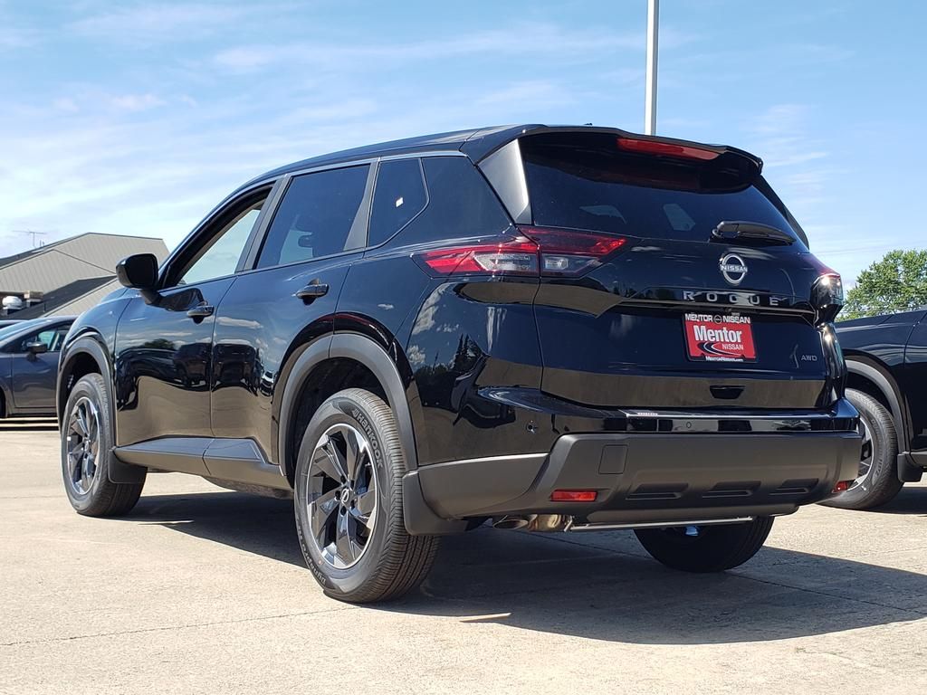 2026 Nissan Rogue SV photo 4