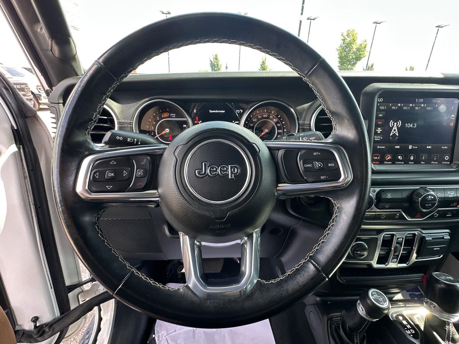 2021 Jeep Wrangler Unlimited Sahara photo 14