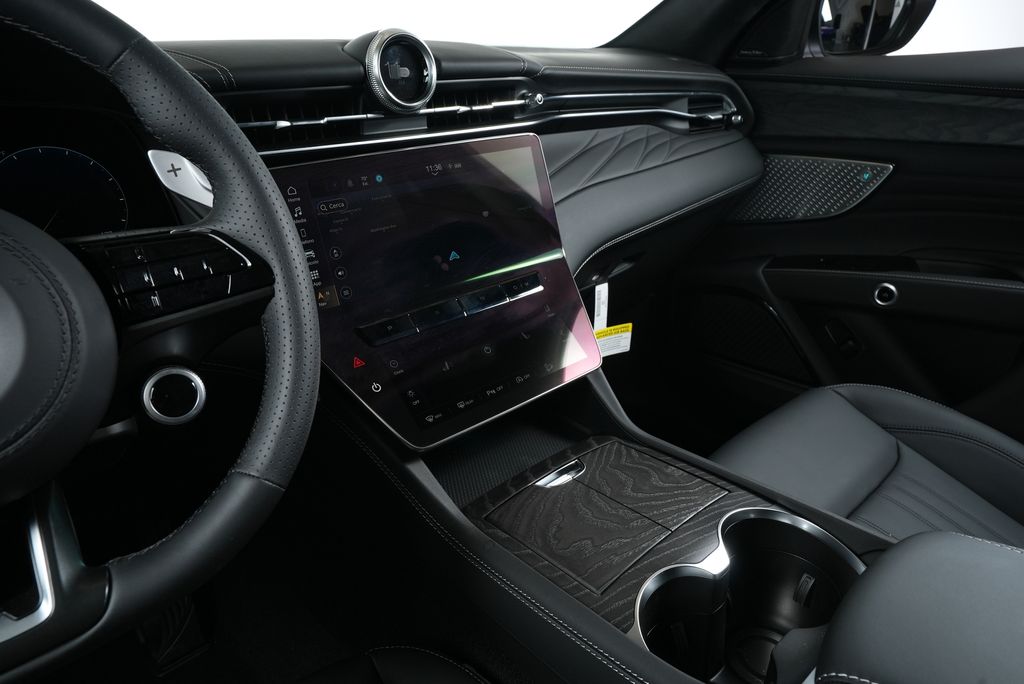 2025 Maserati Grecale photo 15