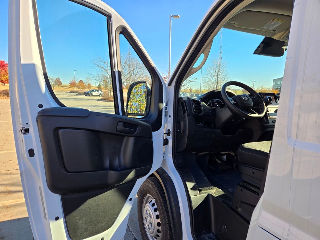 2025 Ram ProMaster 2500 photo 8