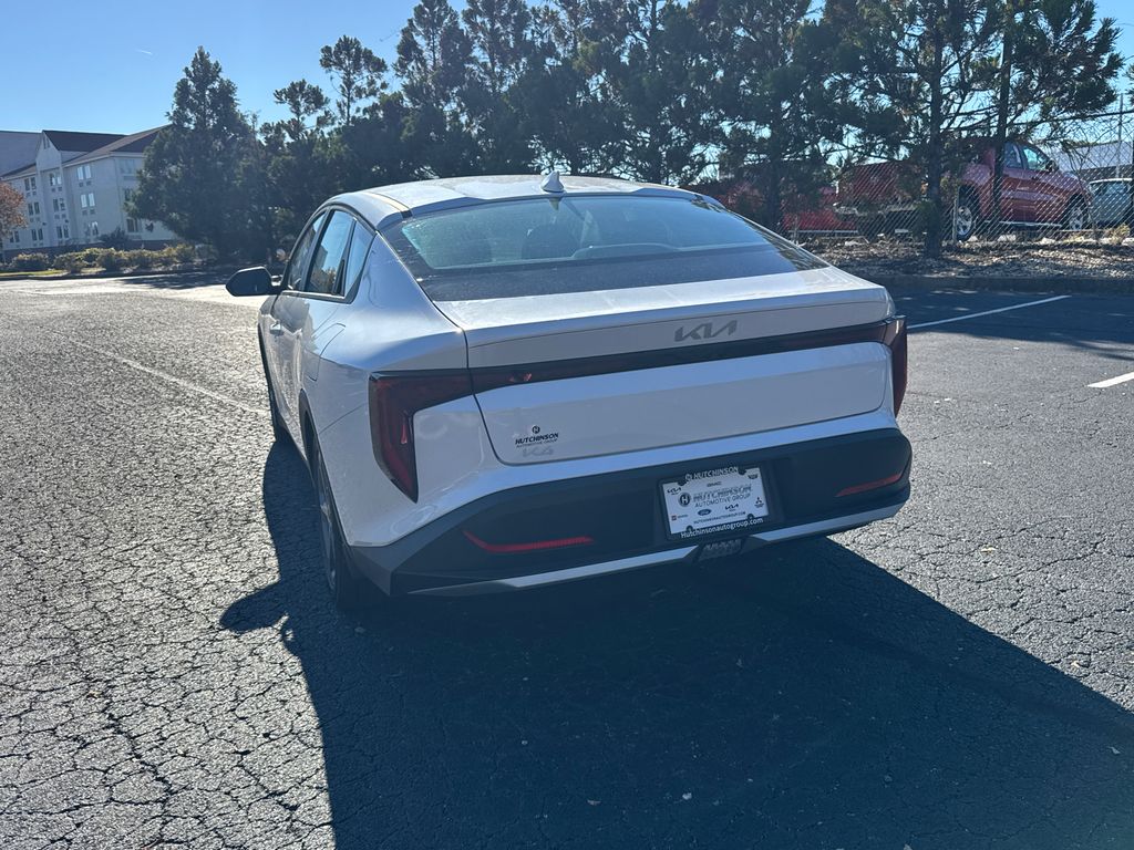 2025 Kia K4 LXS photo 4