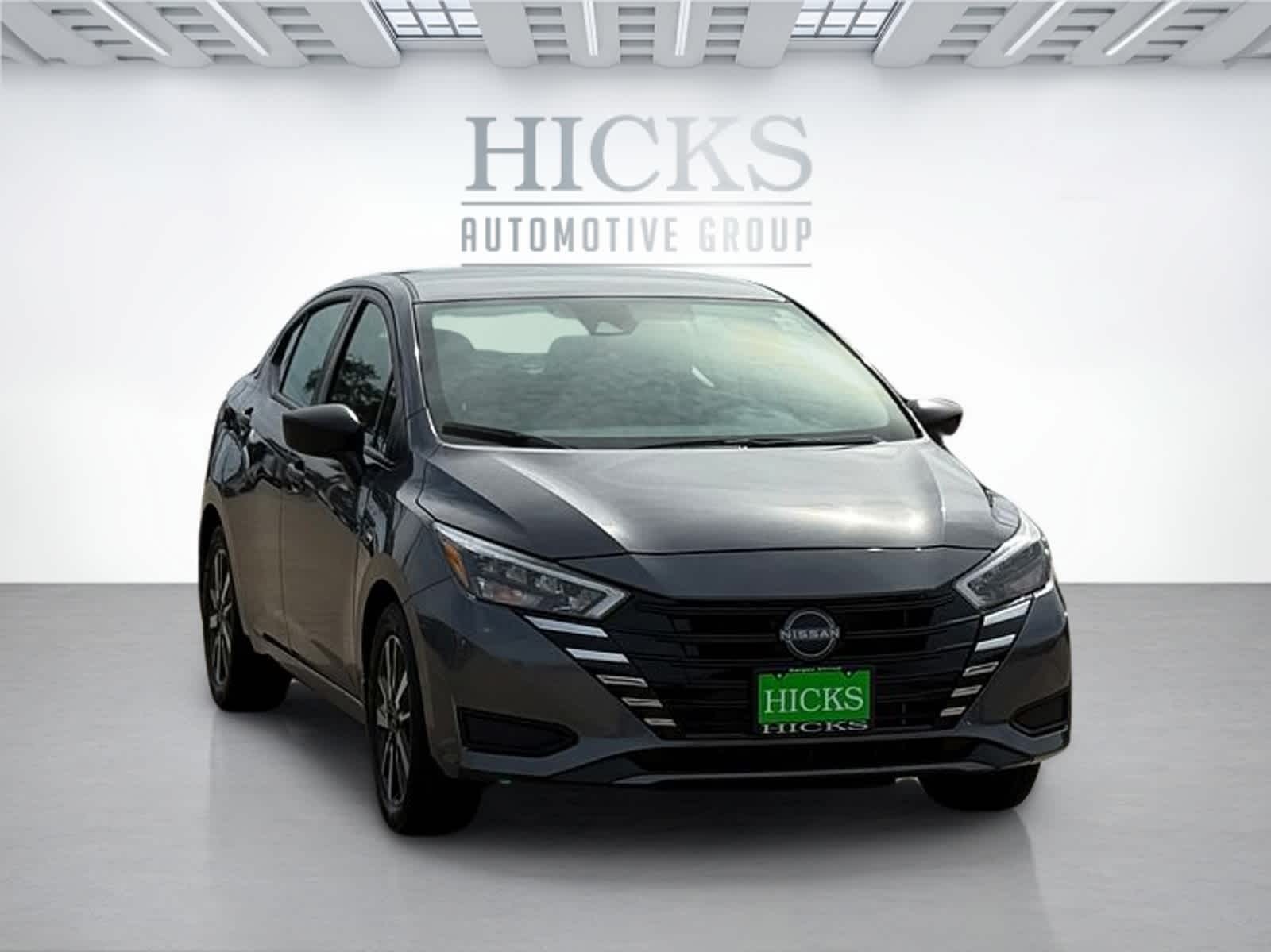 2025 Nissan Versa S photo 3