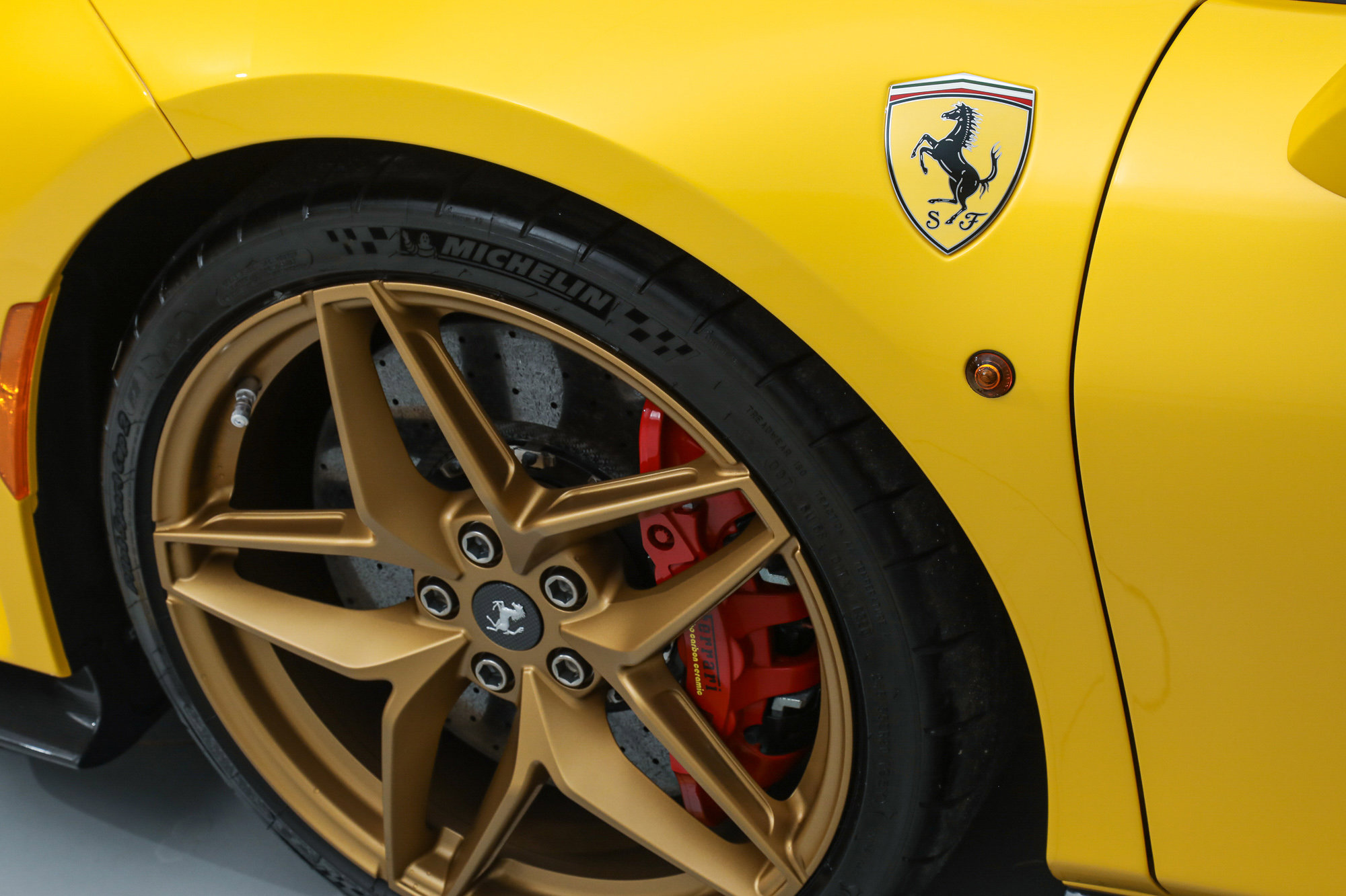 2020 Ferrari 488 Pista Spider photo 16