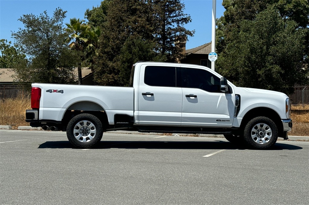 2024 Ford F-250 photo 3