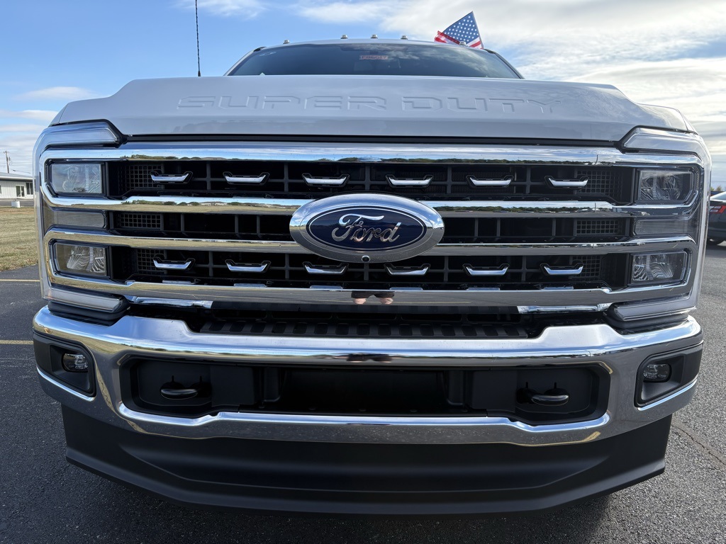 2026 Ford F-250 XLT photo 3