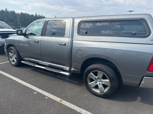 2011 Ram 1500 SLT photo 3