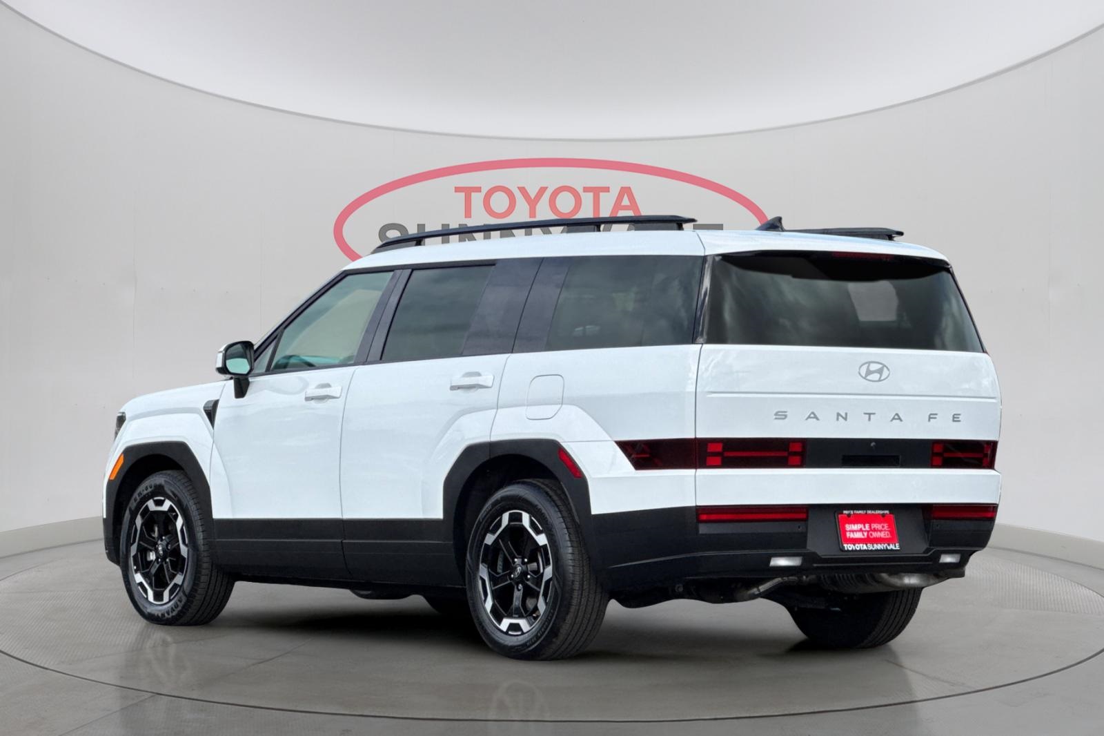 2025 Hyundai Santa Fe SEL photo 3