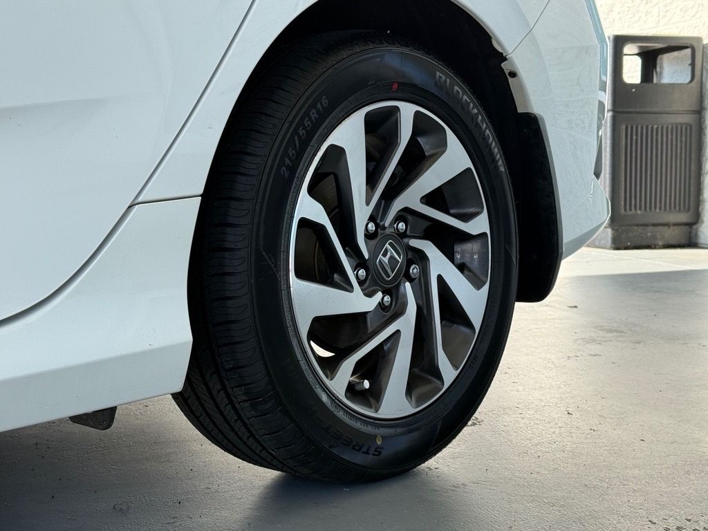 2016 Honda Civic EX photo 28