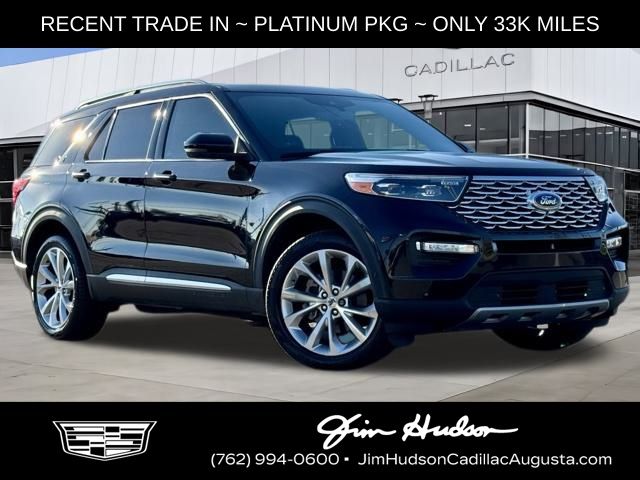 2022 Ford Explorer Platinum's photo