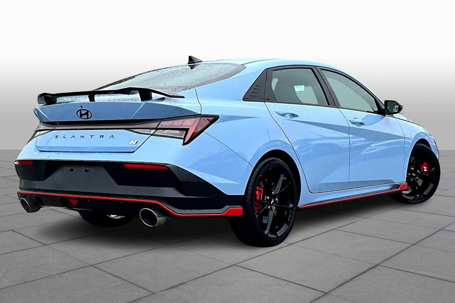 2025 Hyundai Elantra N photo 11