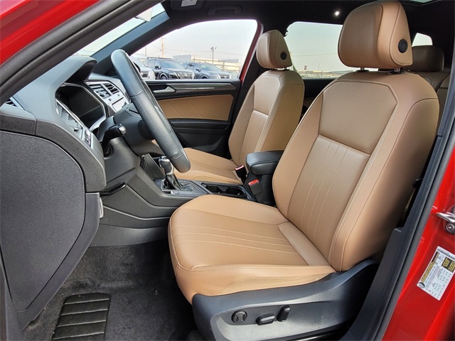 2024 Volkswagen Tiguan SE R-Line Black photo 7