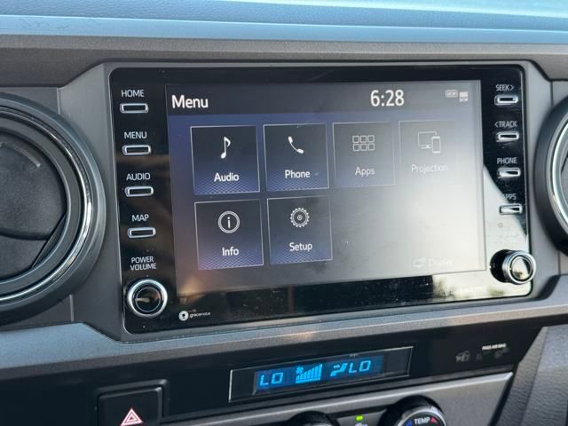 2023 Toyota Tacoma TRD Off-Road photo 14