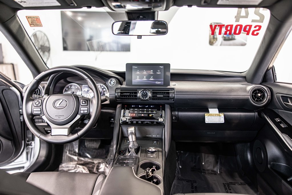 2024 LEXUS IS - Image 36