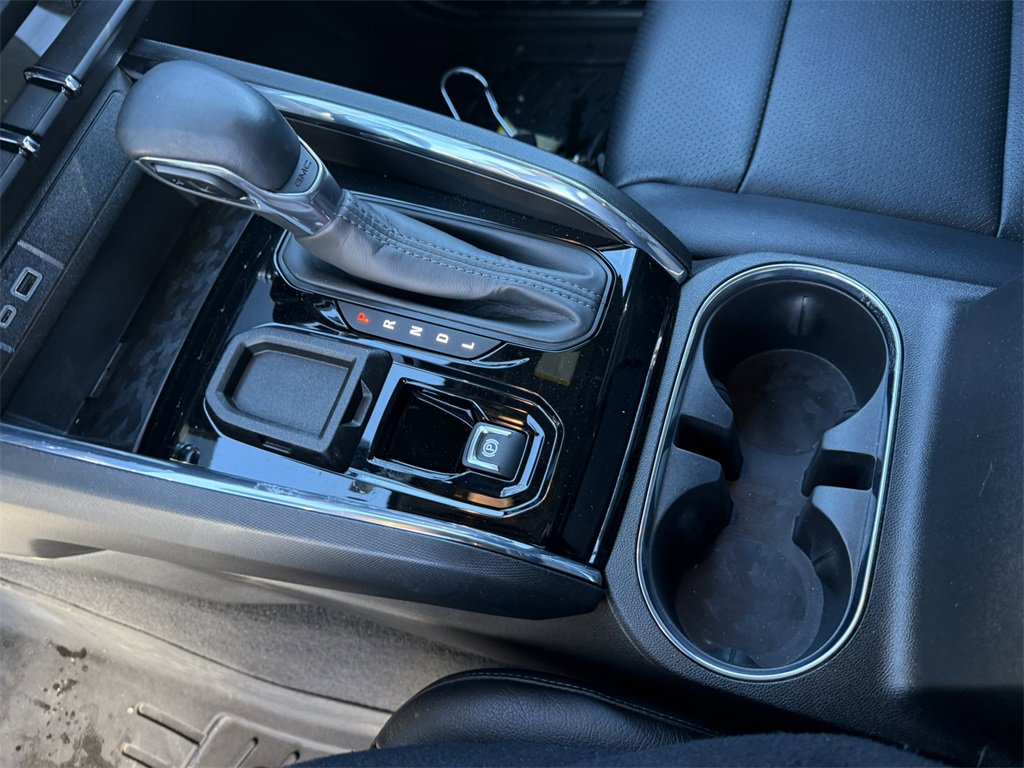 2024 GMC CANYON - Image 23