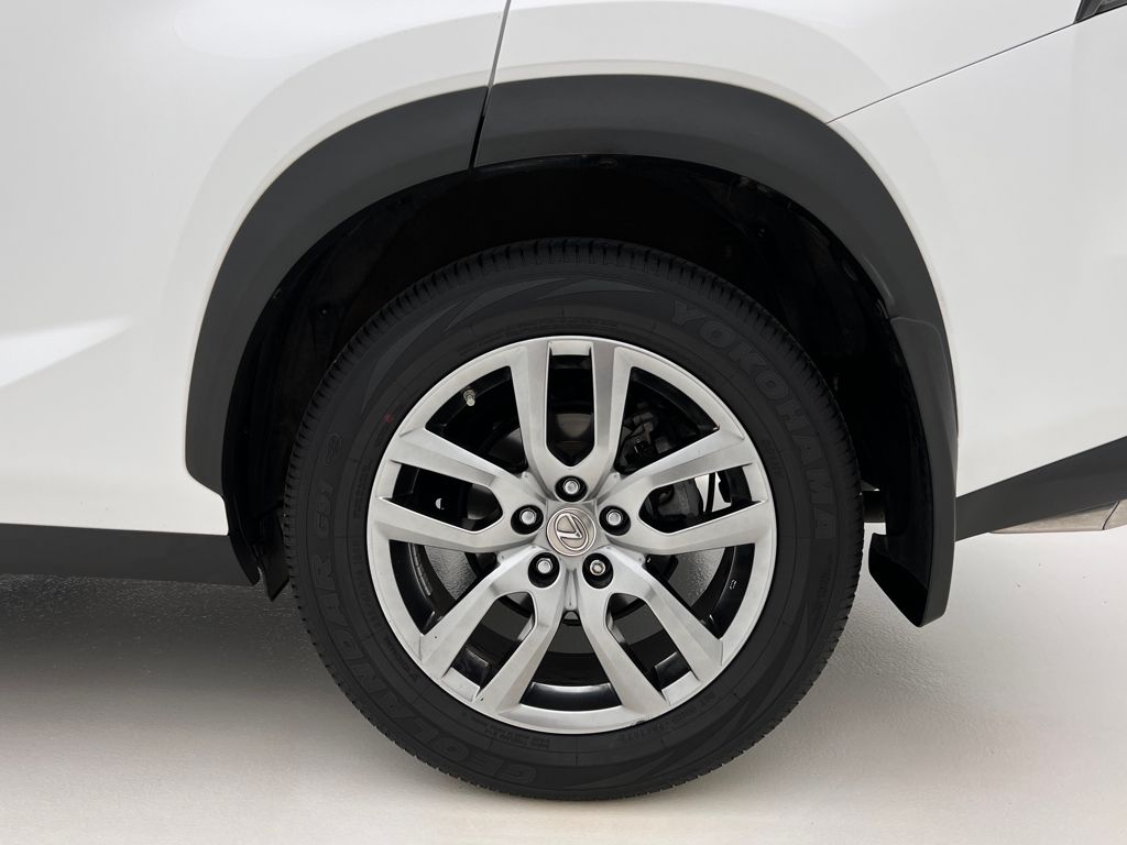 2016 Lexus NX 200t Luxury photo 32
