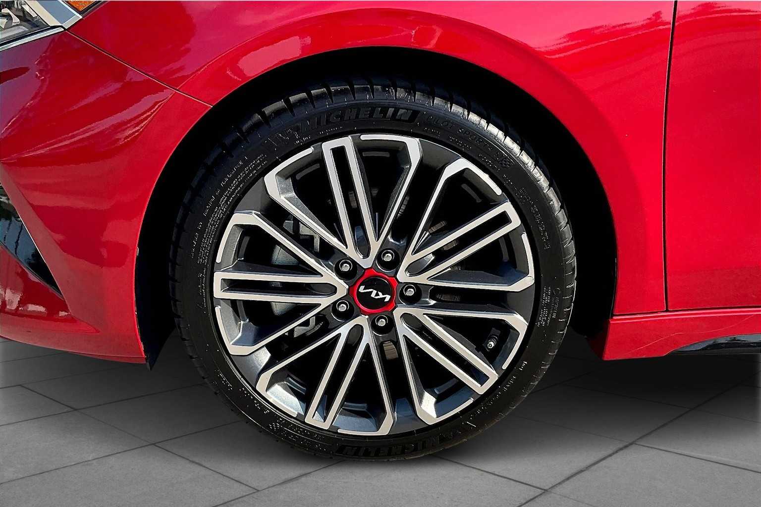 2023 Kia Forte GT photo 10