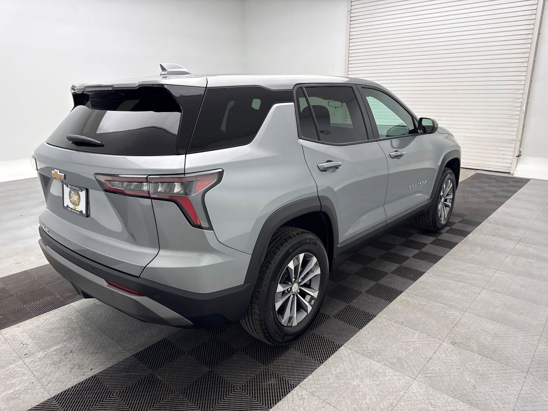 2026 Chevrolet Equinox LT photo 8