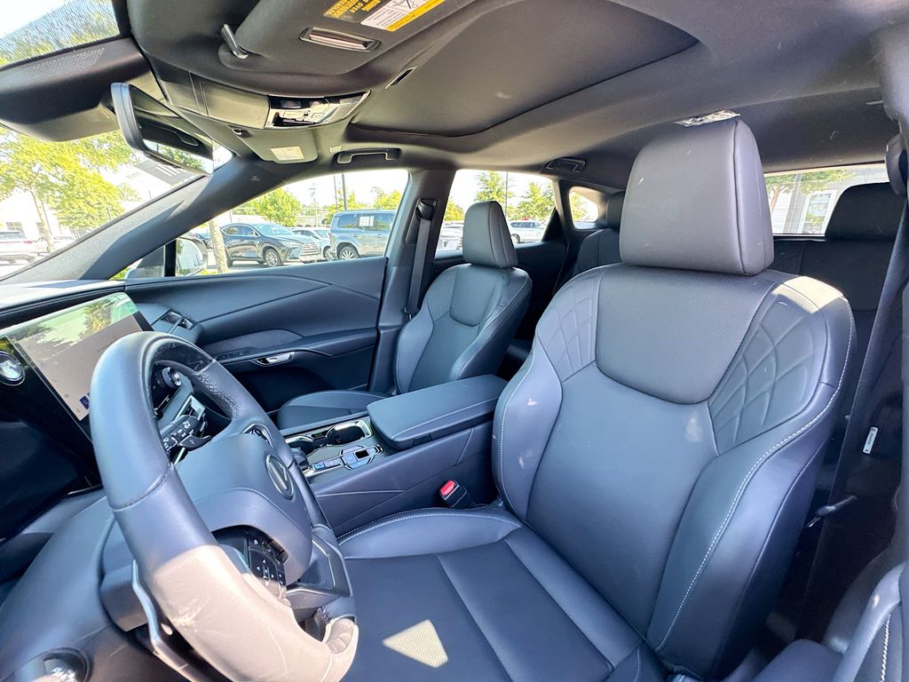 2024 Lexus RX 350 Premium photo 5