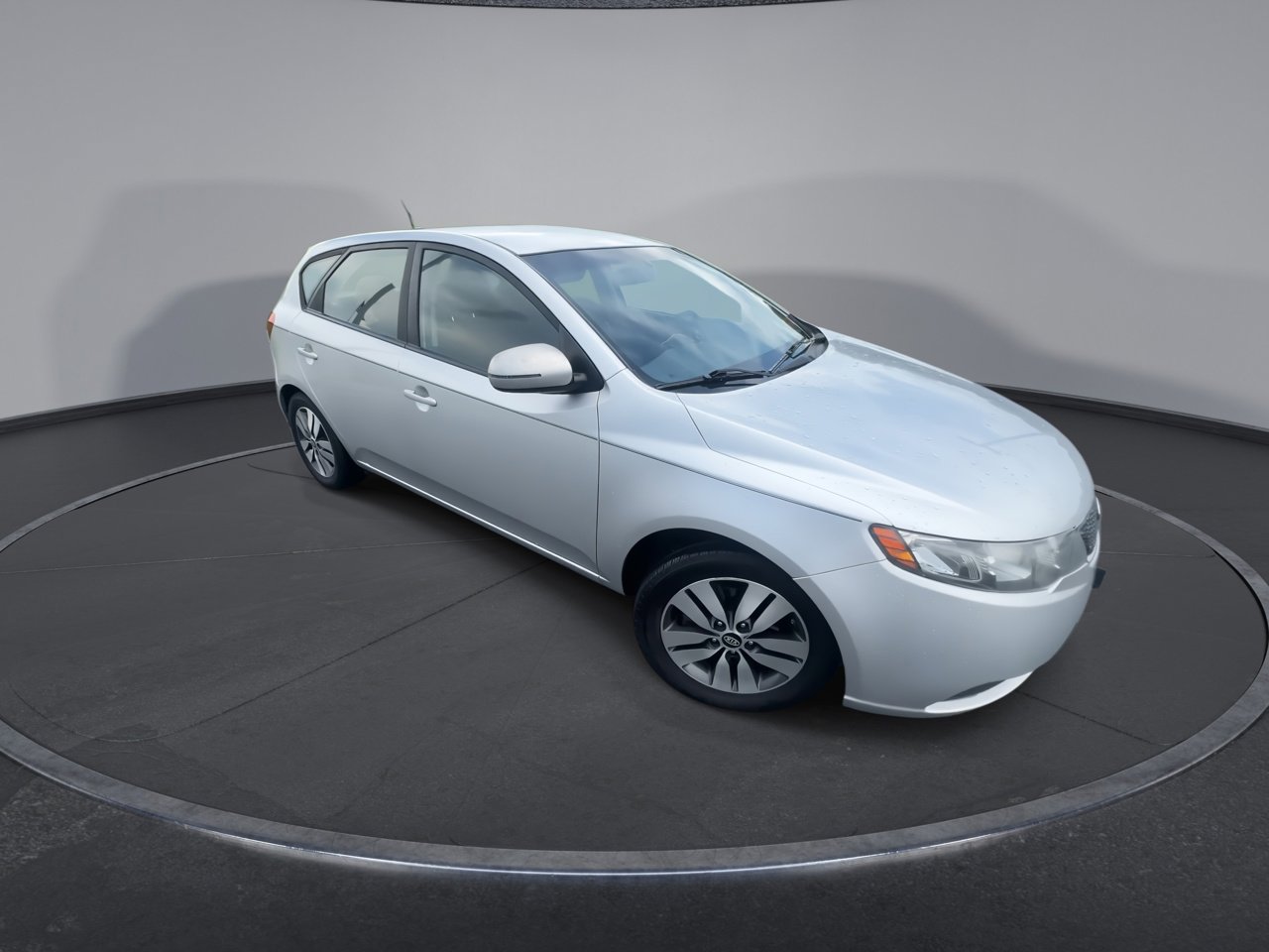 2013 Kia Forte 5-Door EX photo 2