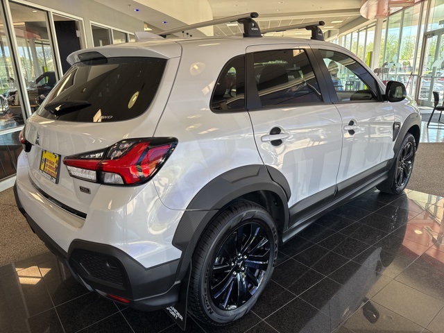 2024 Mitsubishi Outlander Sport ES LE SE photo 3