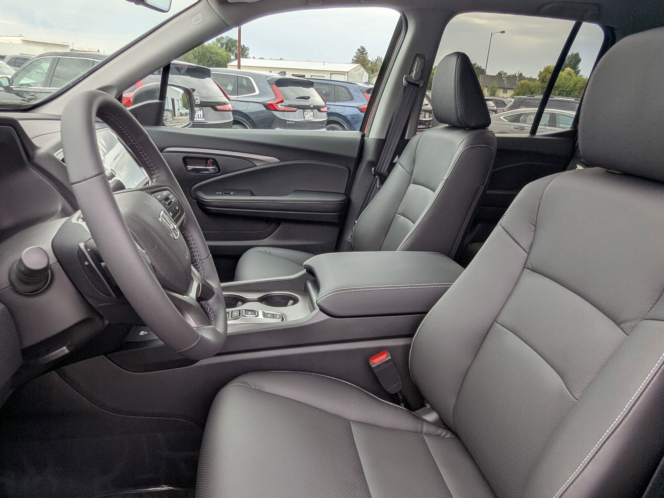 2025 Honda Ridgeline RTL photo 13