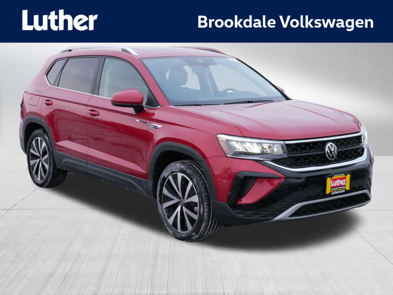 2022 Volkswagen Taos SE's photo