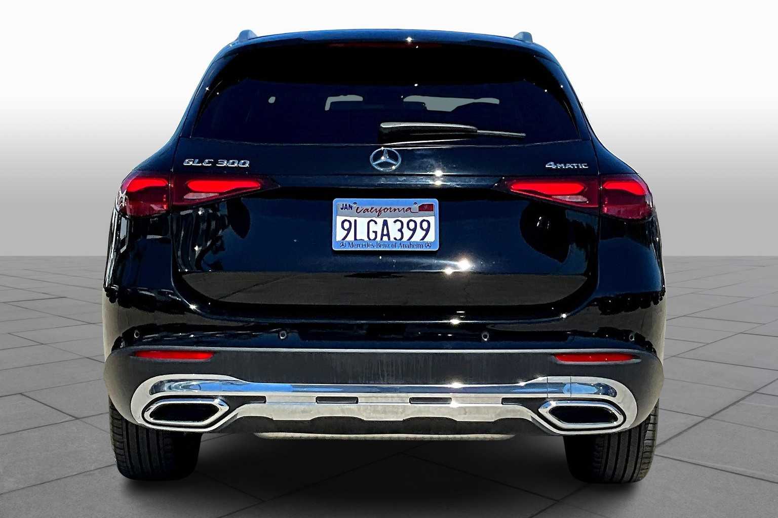 2024 Mercedes Benz GLC 300 4MATIC photo 4